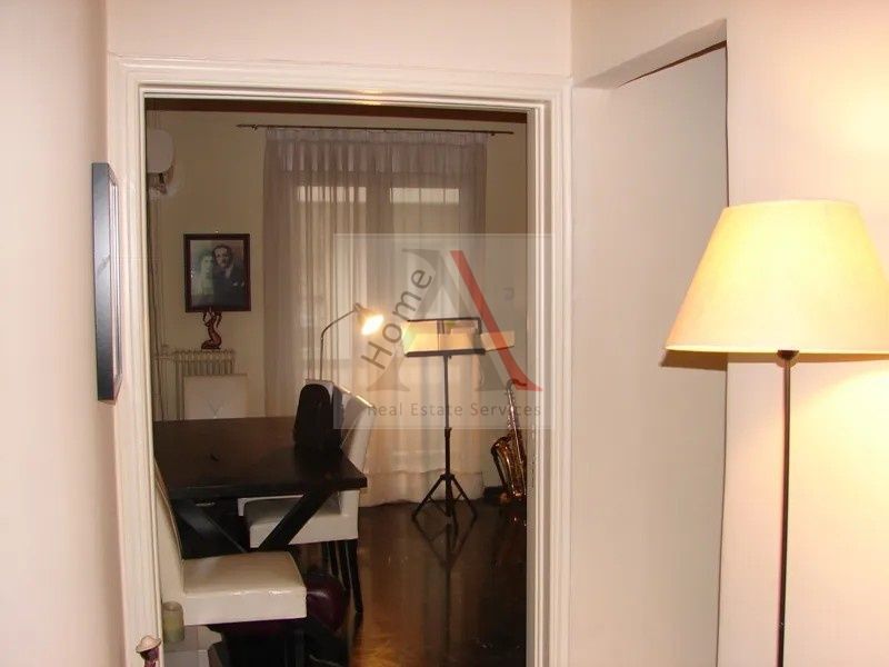(for sale) Residential Apartment || Athens south suburbs / Nea Smyrni - 96.0sq.m, 2 B/R,240.000€