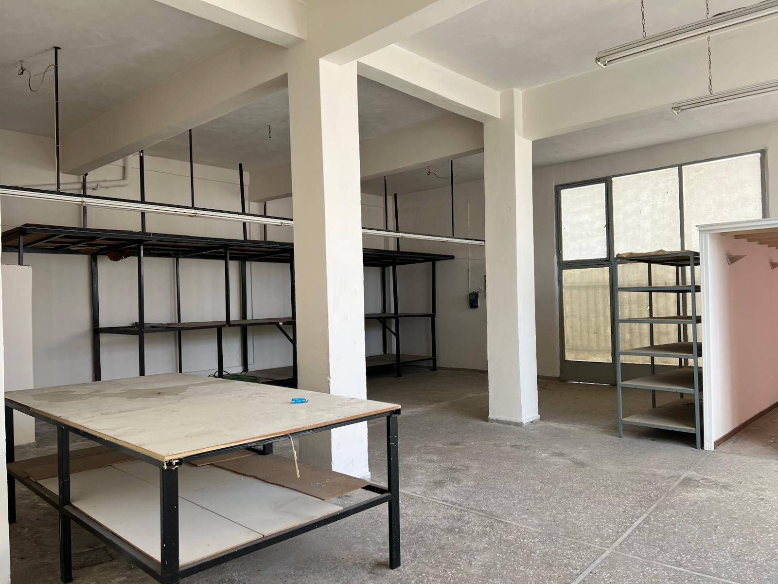 (προς ενοικίαση) Επαγγελματικό Κατάστημα || Αθήνα - Δυτικά Προάστια / Αιγάλεω - 133.0τ.μ., 1.100€