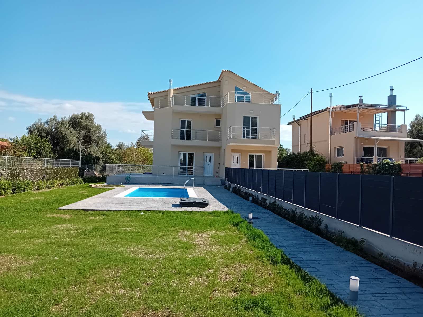 (for sale) Residential Maisonette || Athens east suburbs / Marathonas - 99.0sq.m, 3 B/R,350.000€