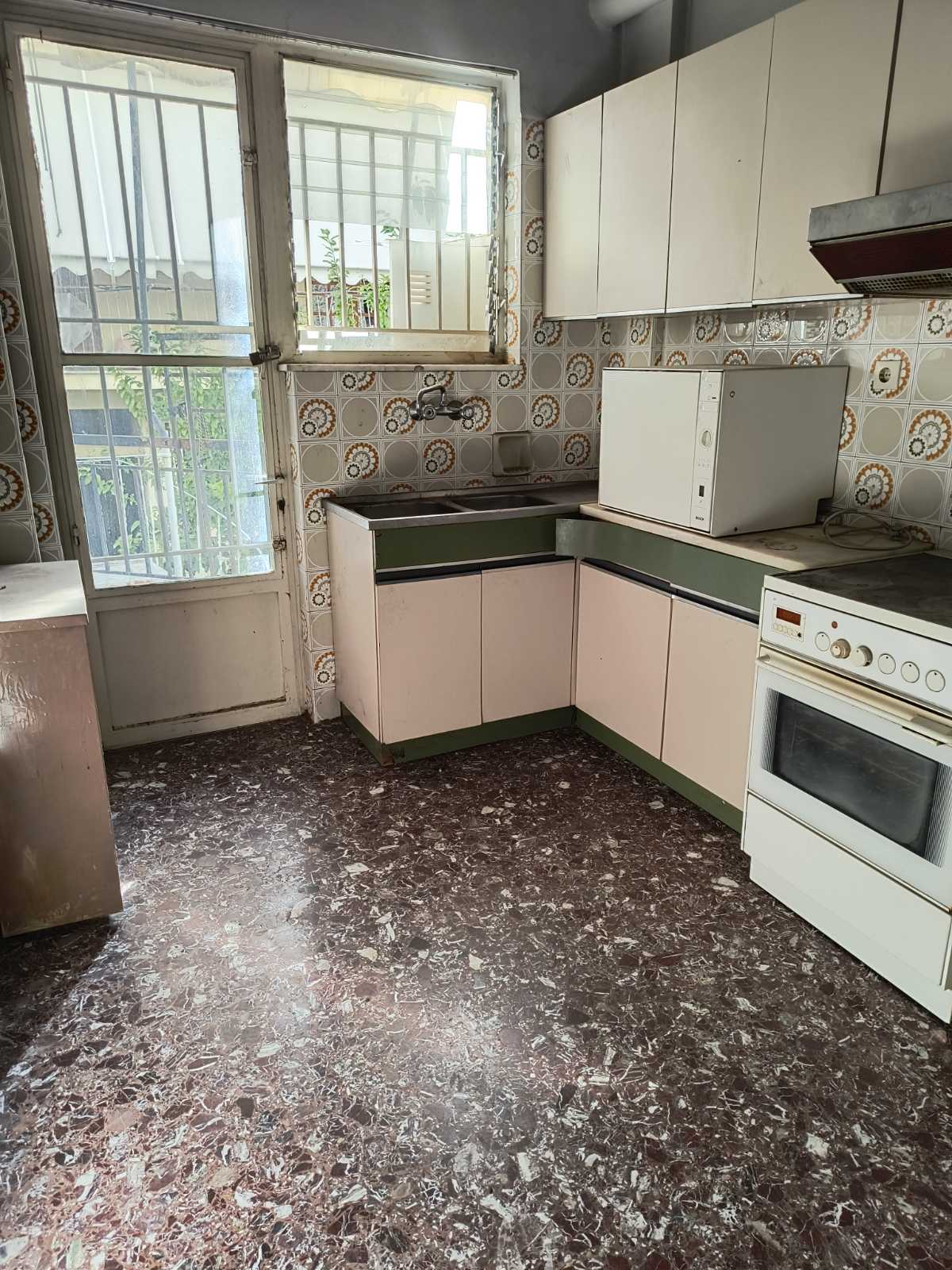 (for sale) Residential Building || Athens south suburbs / Dafni - 190.0sq.m, 4 B/R,300.000€