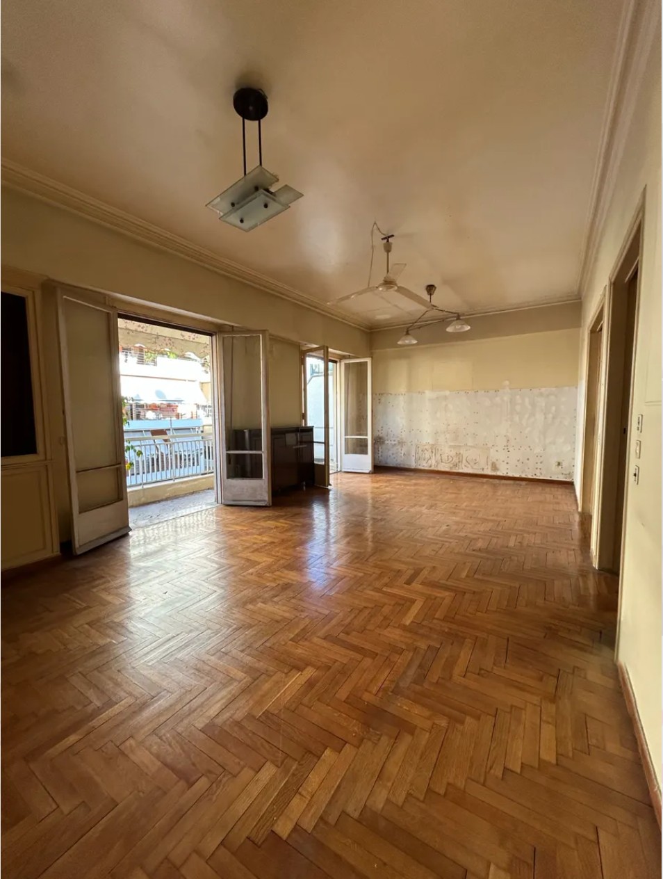 (for sale) Residential Apartment || Athens center / Kipseli - 103.0sq.m, 2 B/R,185.000€