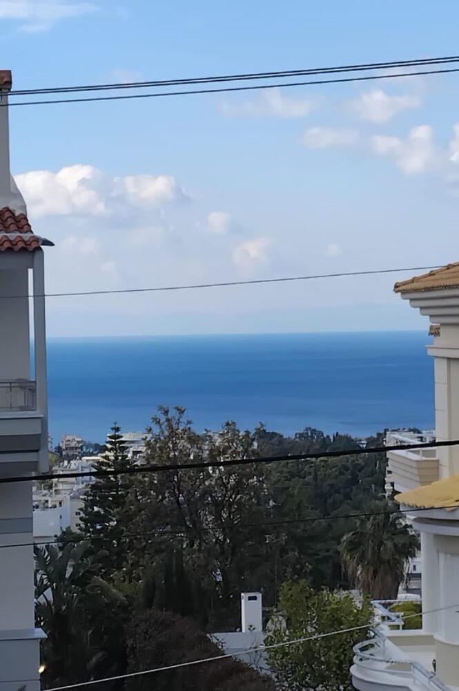 (for sale) Residential Floor Apartment || Athens south suburbs / Voula - 114.0sq.m, 3 B/R,650.000€