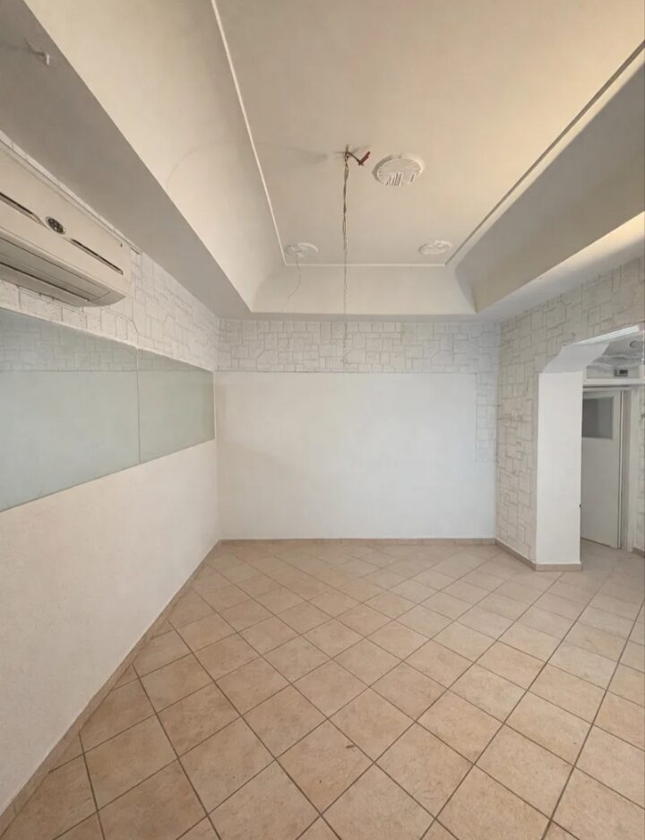 (for rent) Commercial Commercial space || Athens center / Petralona - 41.0sq.m, 520€