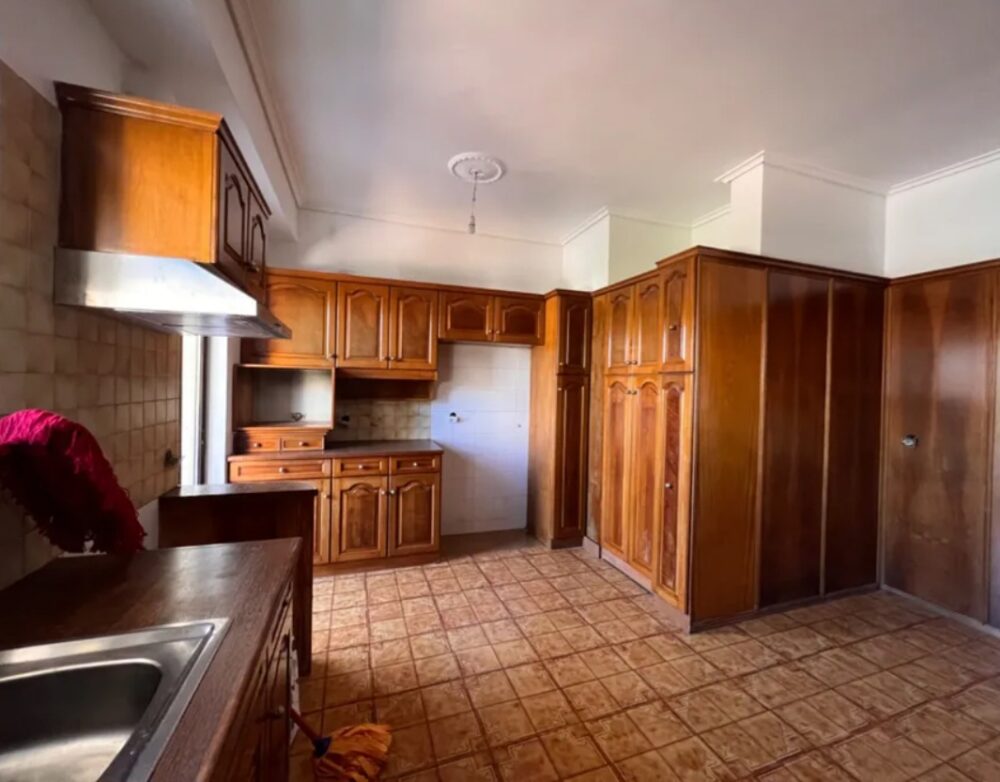 (for rent) Residential Floor Apartment || Athens south suburbs / Glyfada - 175.0sq.m, 3 B/R,2.400€