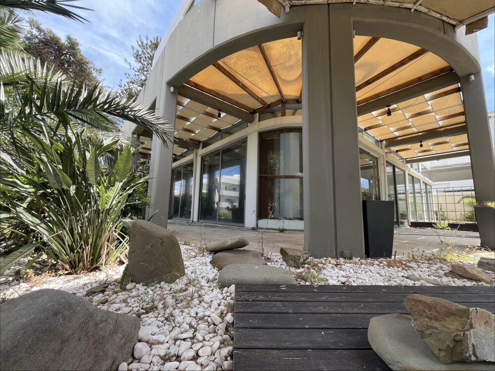 (for rent) Commercial Store || Dodekanisa Prefecture / Rhodes - 300.0sq.m, 3.200€
