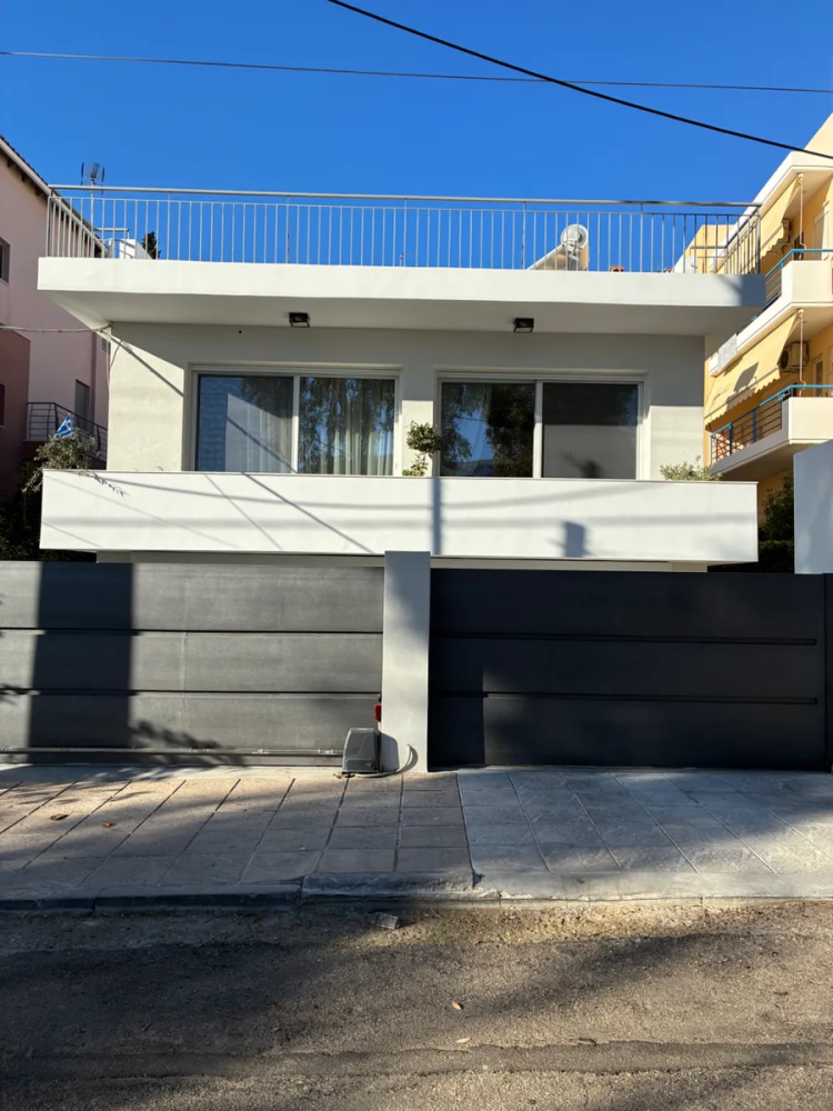 (for sale) Residential Detached House || Athens south suburbs / Alimos - 210.0sq.m, 3 B/R,2.100.000€