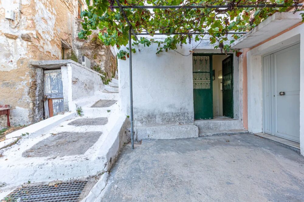 (for sale) Residential Detached House || Corfu Prefecture / Corfu - 65.0sq.m, 2 B/R,40.000€