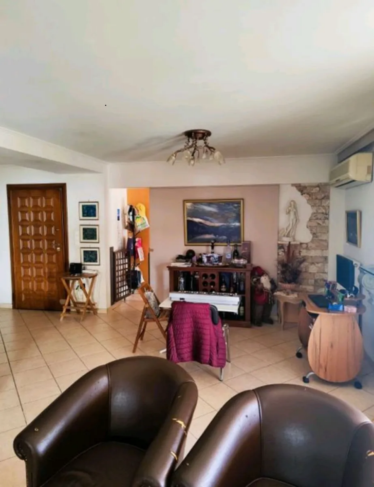 (for sale) Residential Apartment || Athens south suburbs / Nea Smyrni - 130.0sq.m, 3 B/R,425.000€