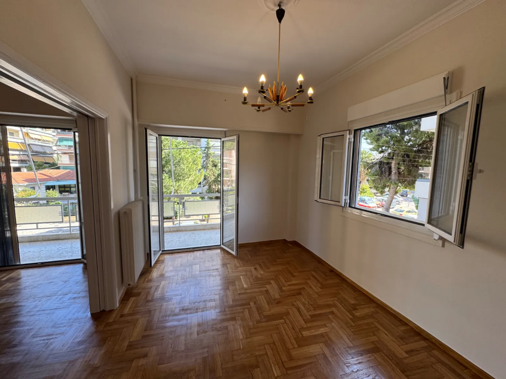 (for sale) Residential Apartment || Athens south suburbs / Nea Smyrni - 76.0sq.m, 2 B/R,212.000€