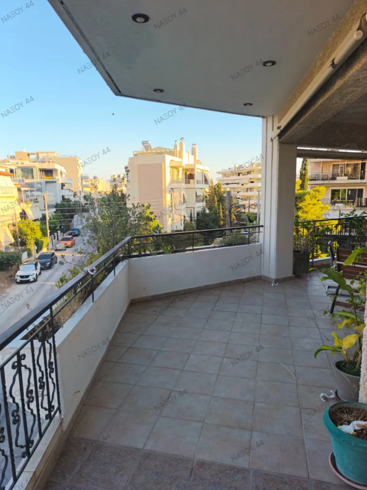 (προς πώληση) Κατοικία Μεζονέτα || Αθήνα - Νότια Προάστια / Γλυφάδα - 203.0τ.μ., 3 Δ/Υ,620.000€
