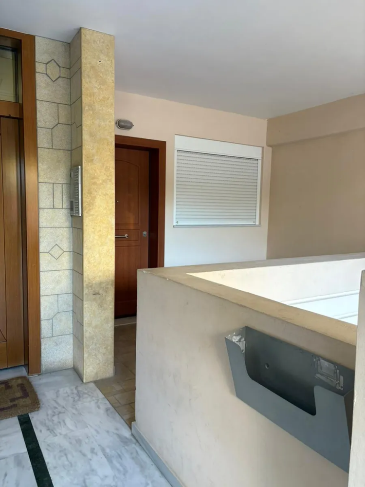 (for sale) Residential Apartment || Athens south suburbs / Nea Smyrni - 51.0sq.m, 1 B/R,185.000€
