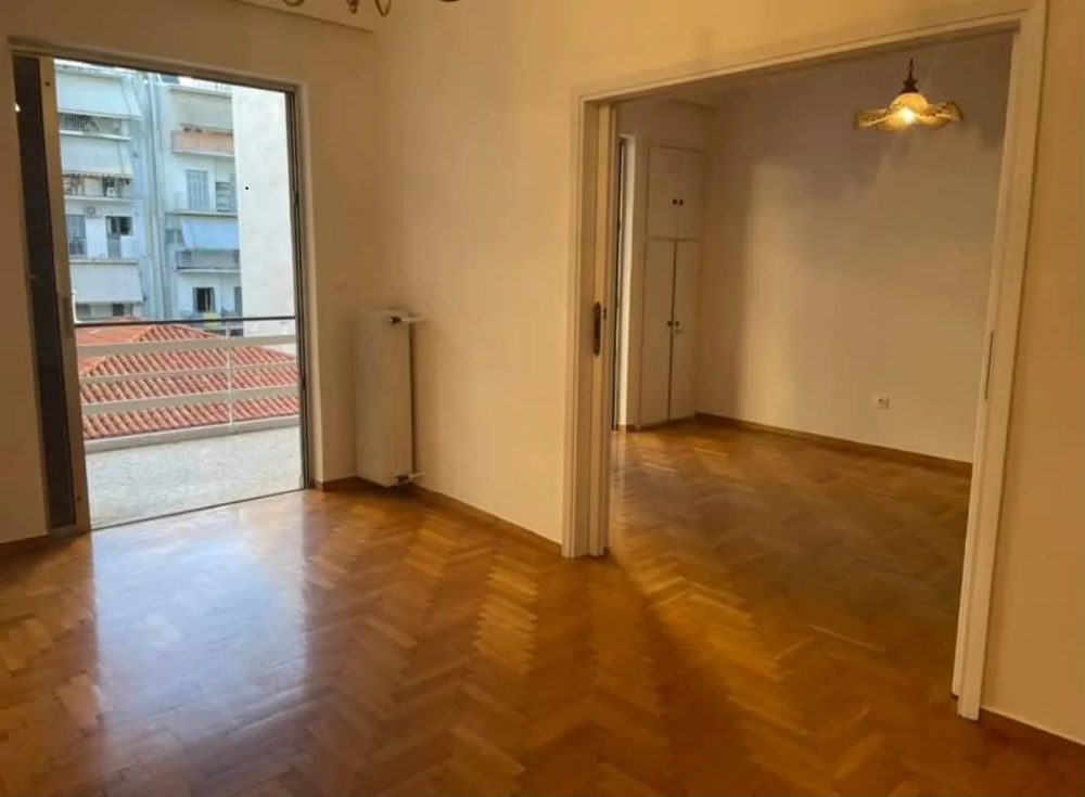 (for sale) Residential Apartment || Athens center / Attiki - 80.0sq.m, 2 B/R,160.000€