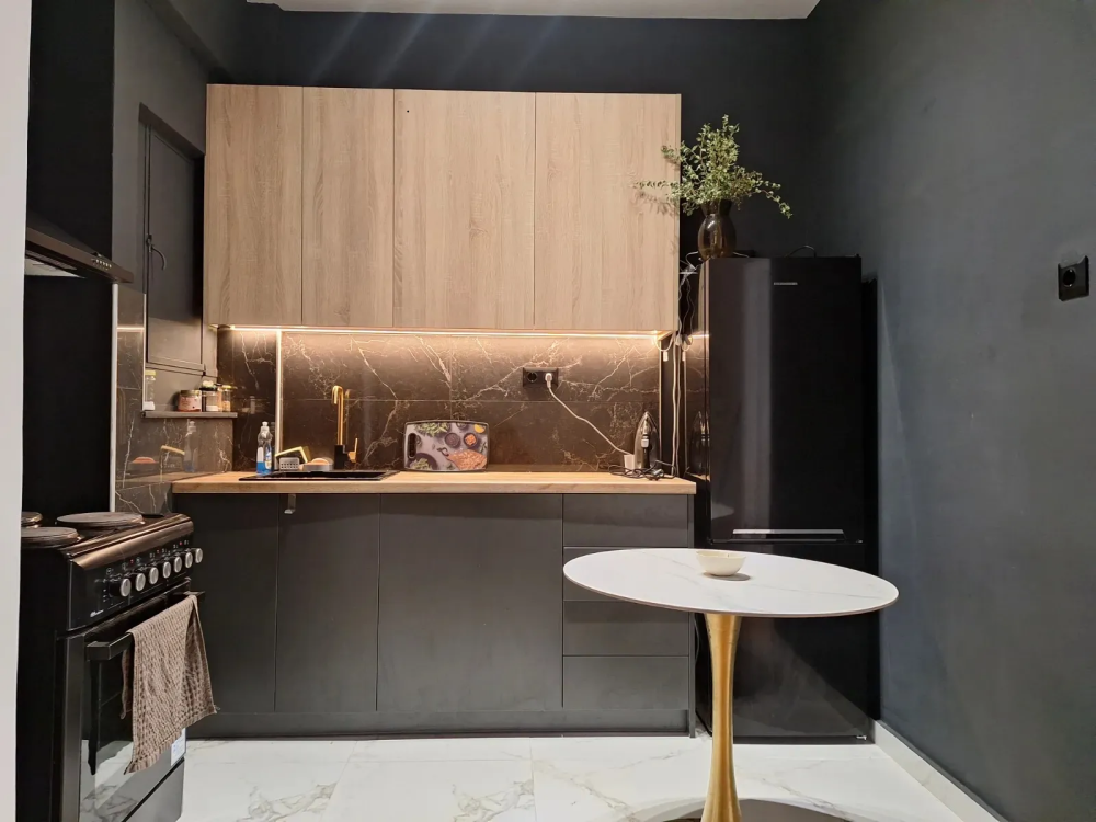 (for sale) Residential Apartment || Athens center / Exarchia - Neapoli - 60.0sq.m, 2 B/R,140.000€