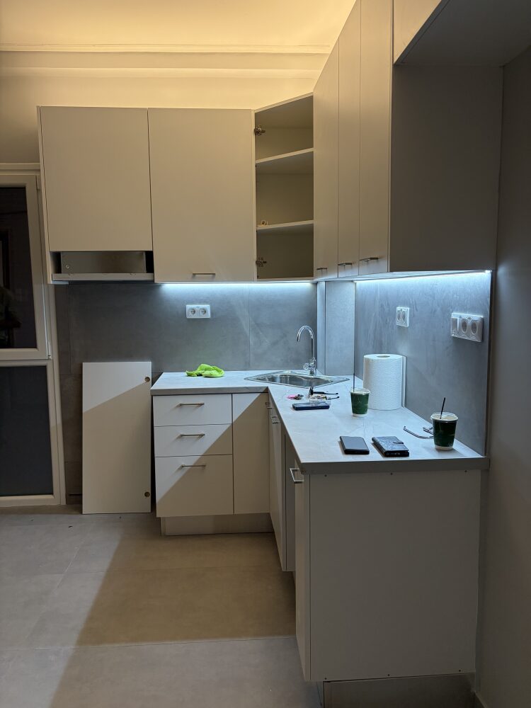 (for rent) Residential Apartment || Athens south suburbs / Zografou - 54.0sq.m, 2 B/R,700€