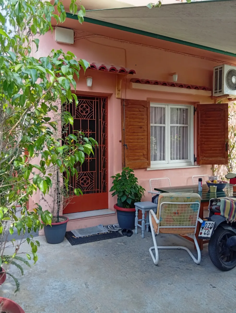 (for sale) Residential Detached House || Athens south suburbs / Alimos - 70.0sq.m, 1 B/R,300.000€