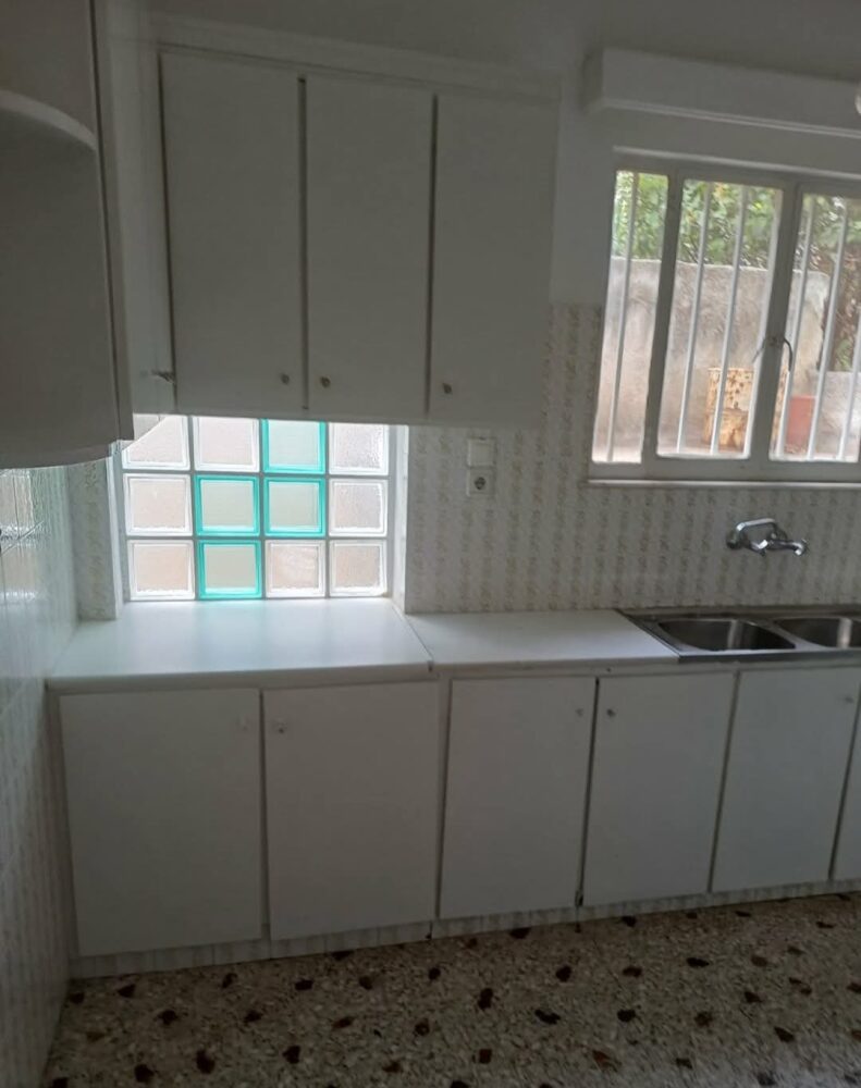 (for sale) Residential Apartment || Athens west suburbs / Agioi Anargiroi - 76.0sq.m, 2 B/R,115.000€